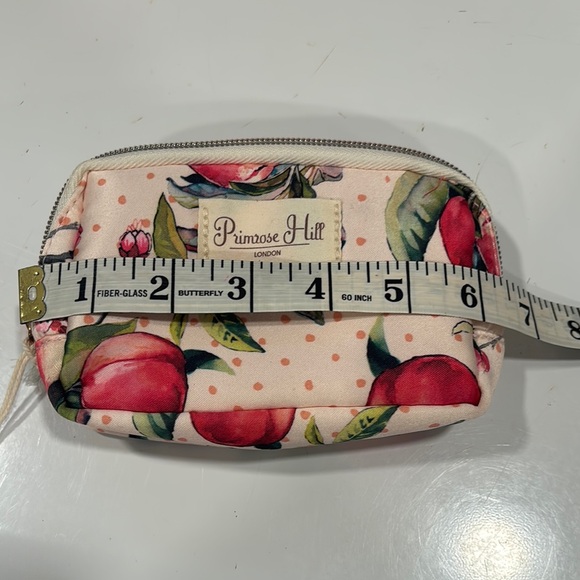 Primrose Hill London Diagonal Zip Clutch in Pink Dotted Peaches Print NWT - Picture 7 of 9
